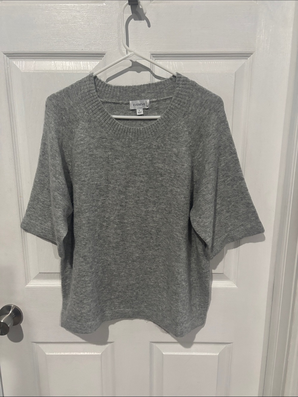 Evereve Heather Gray Short Sleeve Knit Top